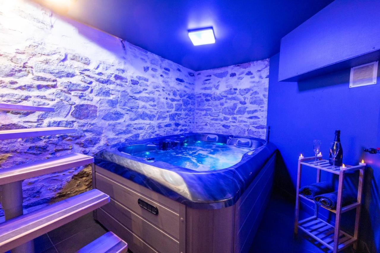 Cosy Jacuzzi Romantique Apartment Nantes